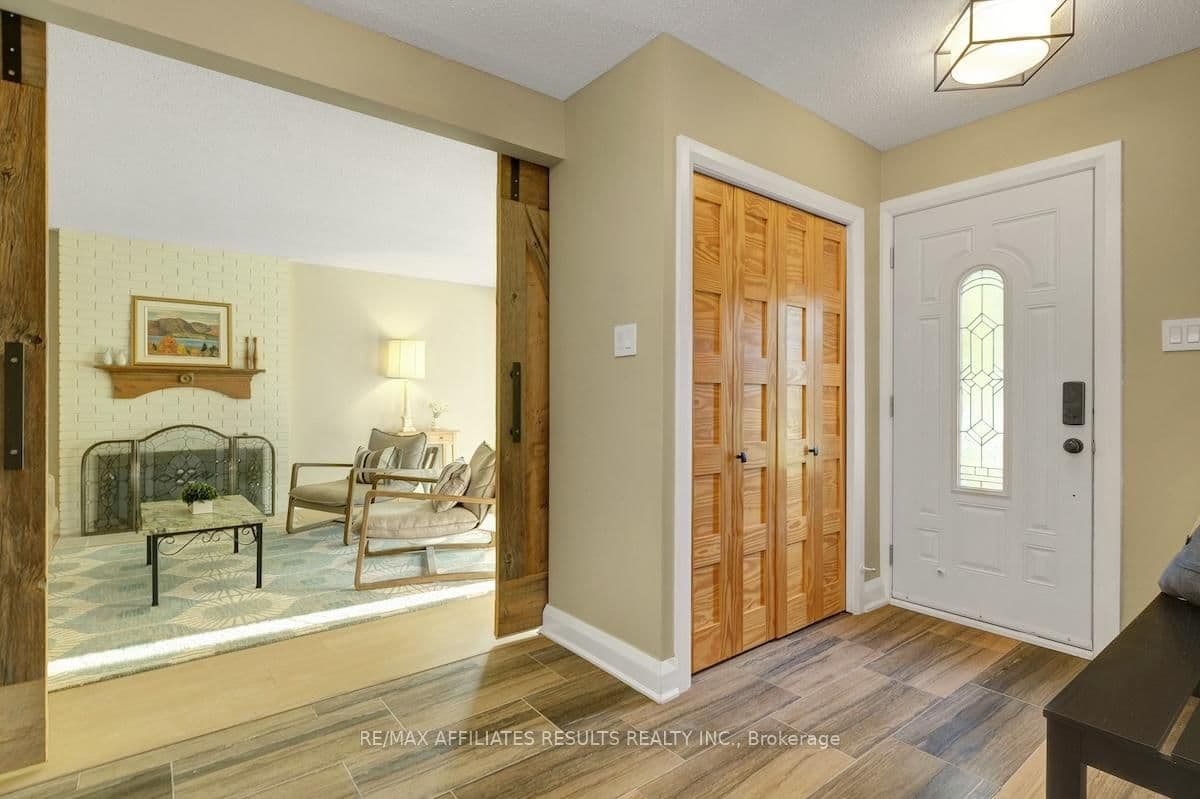 5 Tiffany Crescent, Kanata, ON — photo 3