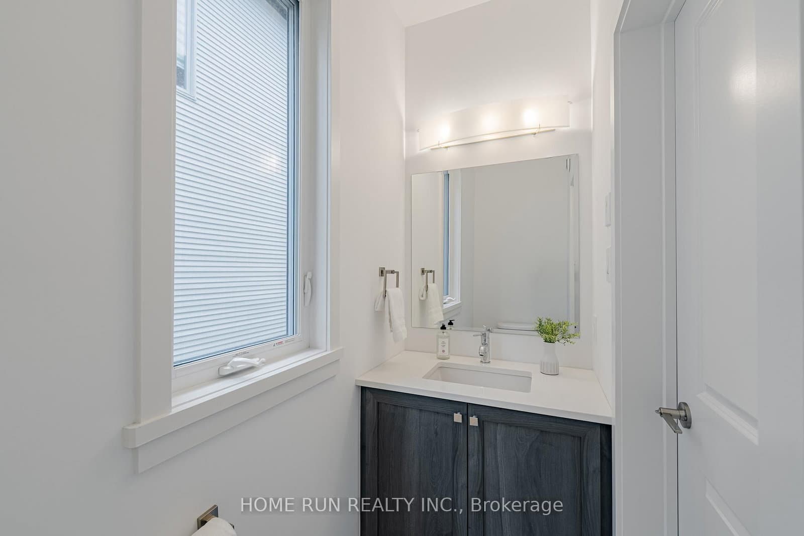 222 Finsbury Avenue, Ottawa, ON — photo 3