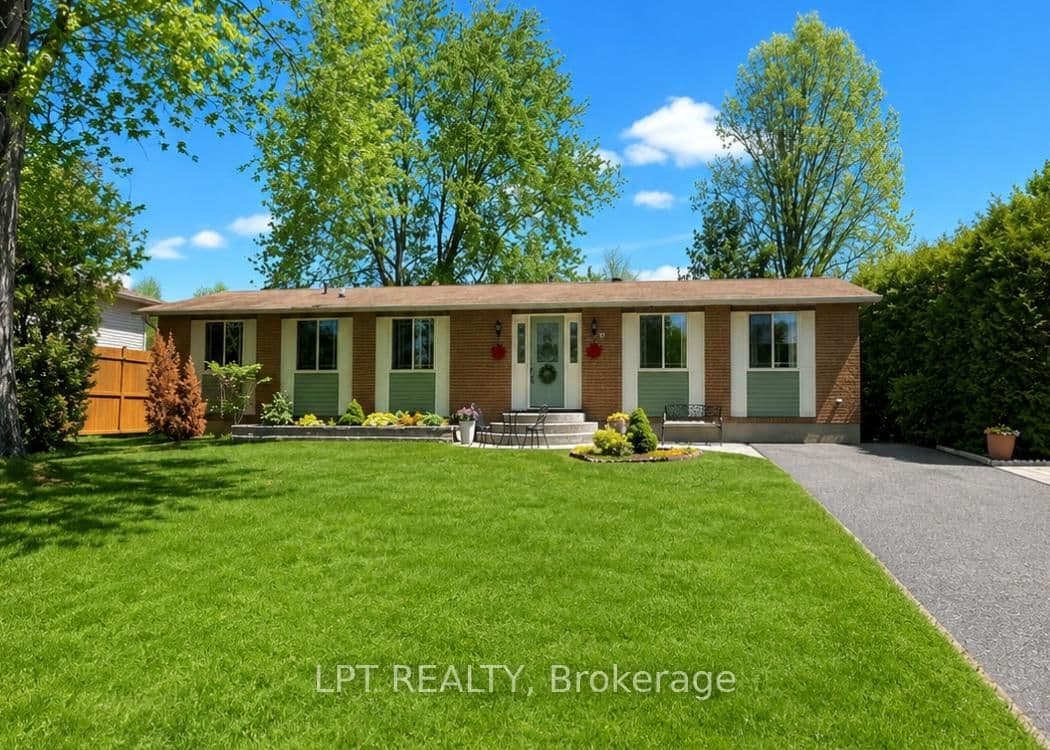9 Dallaire Crescent, Richmond, ON