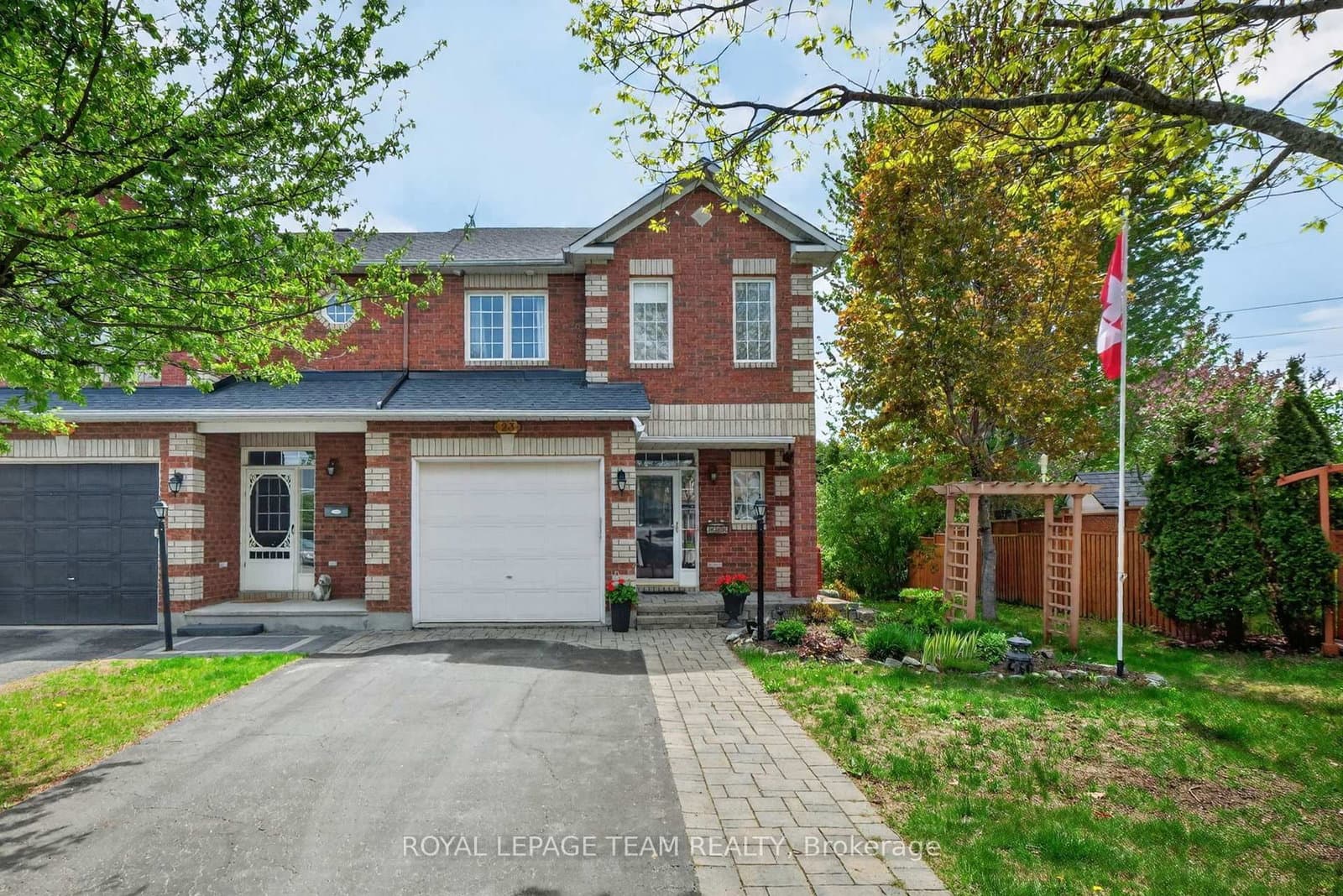 23 Chantilly Gate, Stittsville, ON