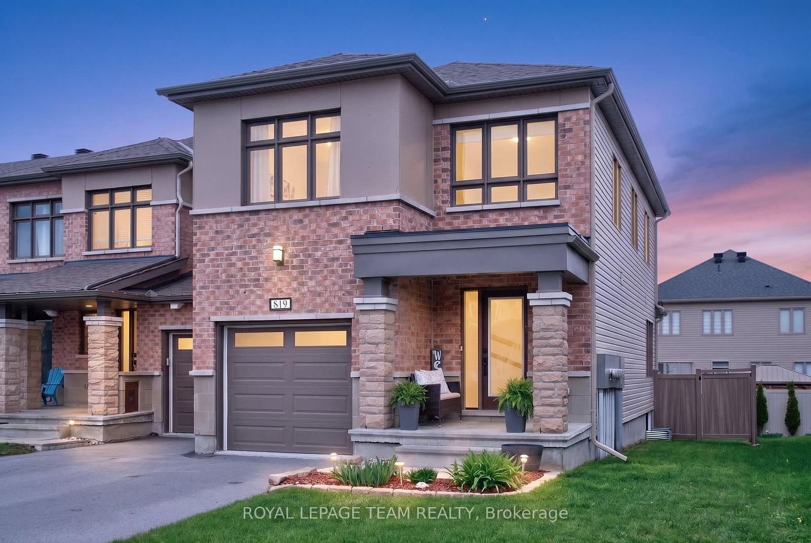 819 Stallion Crescent, Ottawa, ON