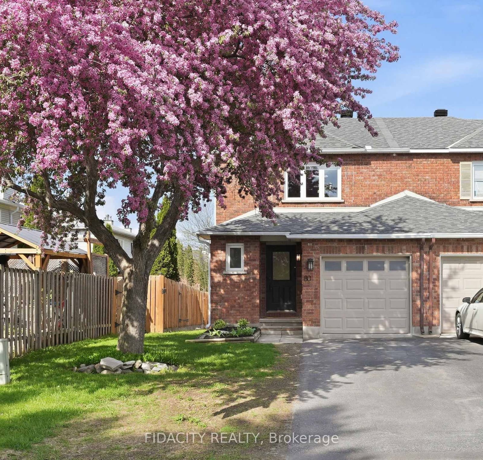 80 Robarts Crescent, Ottawa, ON