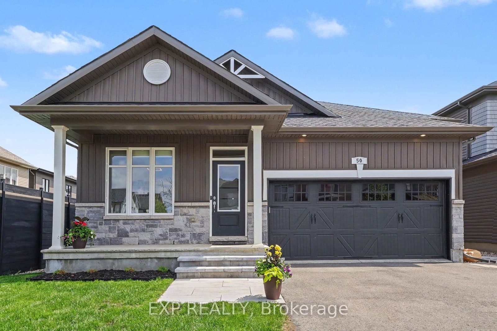 50 Zaatiik Grove, Ottawa, ON
