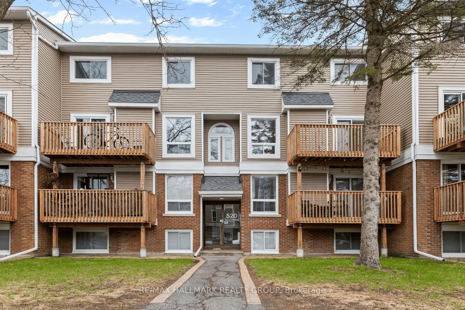8 - 520 Fenerty Court, Ottawa, ON