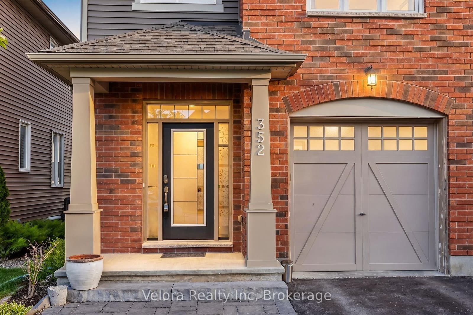 352 Warmstone Drive, Ottawa, ON — photo 2