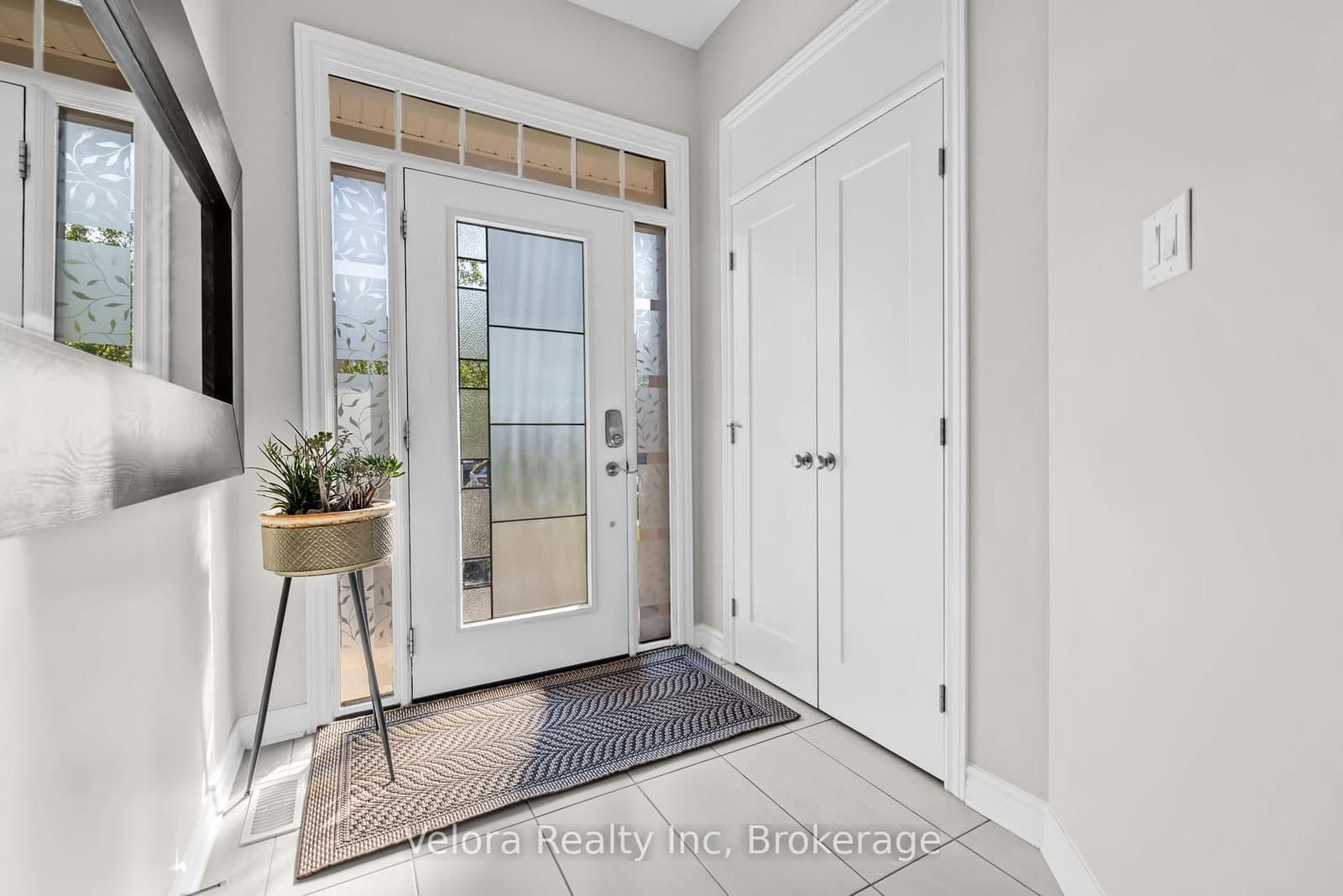352 Warmstone Drive, Ottawa, ON — photo 3