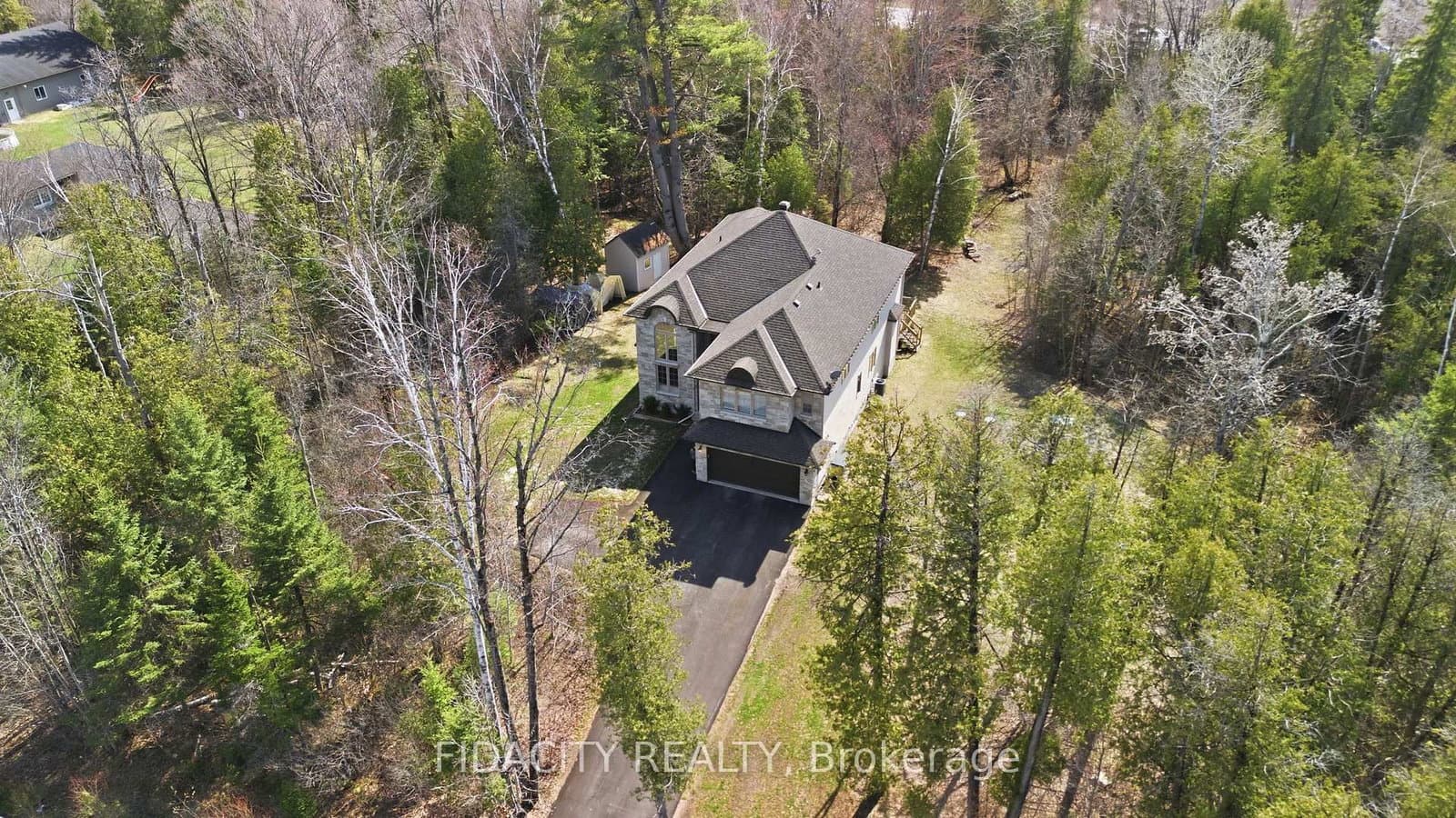 152 Wilbert Cox Drive, Carp, ON — photo 2