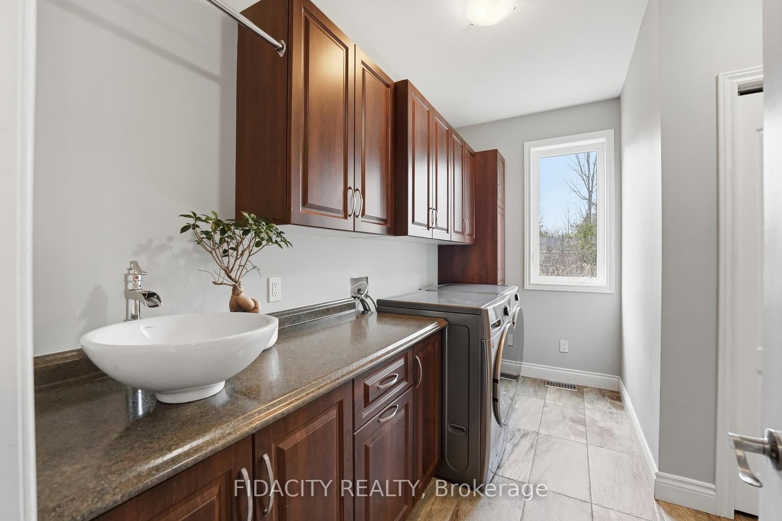 152 Wilbert Cox Drive, Carp, ON — photo 23