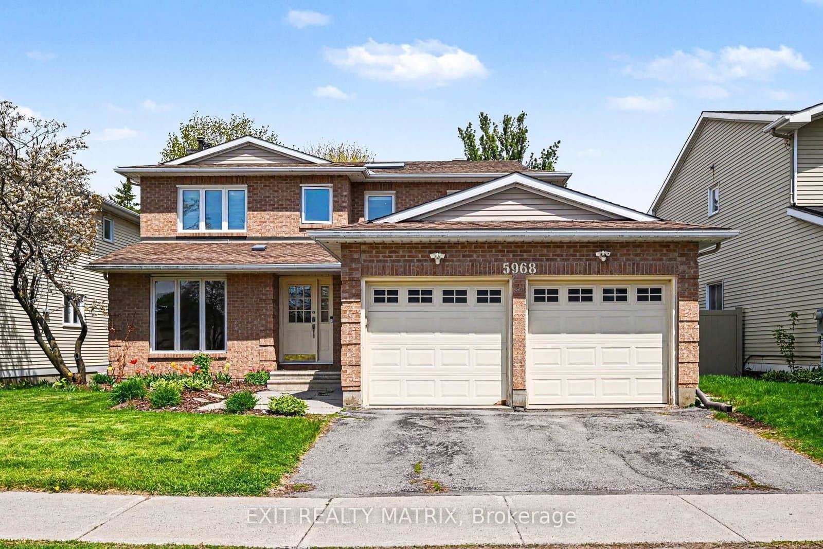 5968 Meadowglen Drive, Orleans, ON