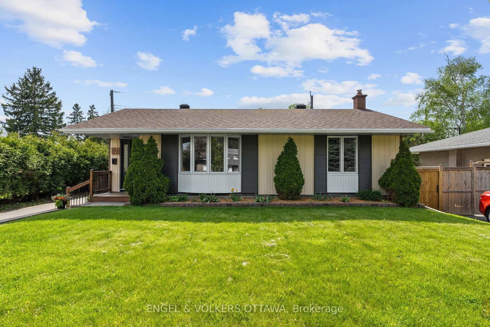 1056 Hindley Street, Ottawa, ON