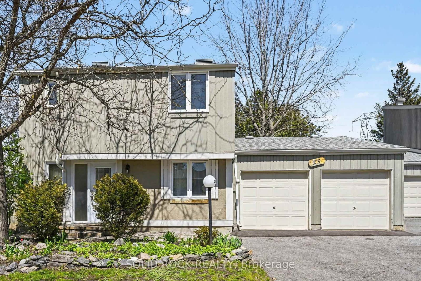29 Jackson Court, Ottawa, ON — photo 2