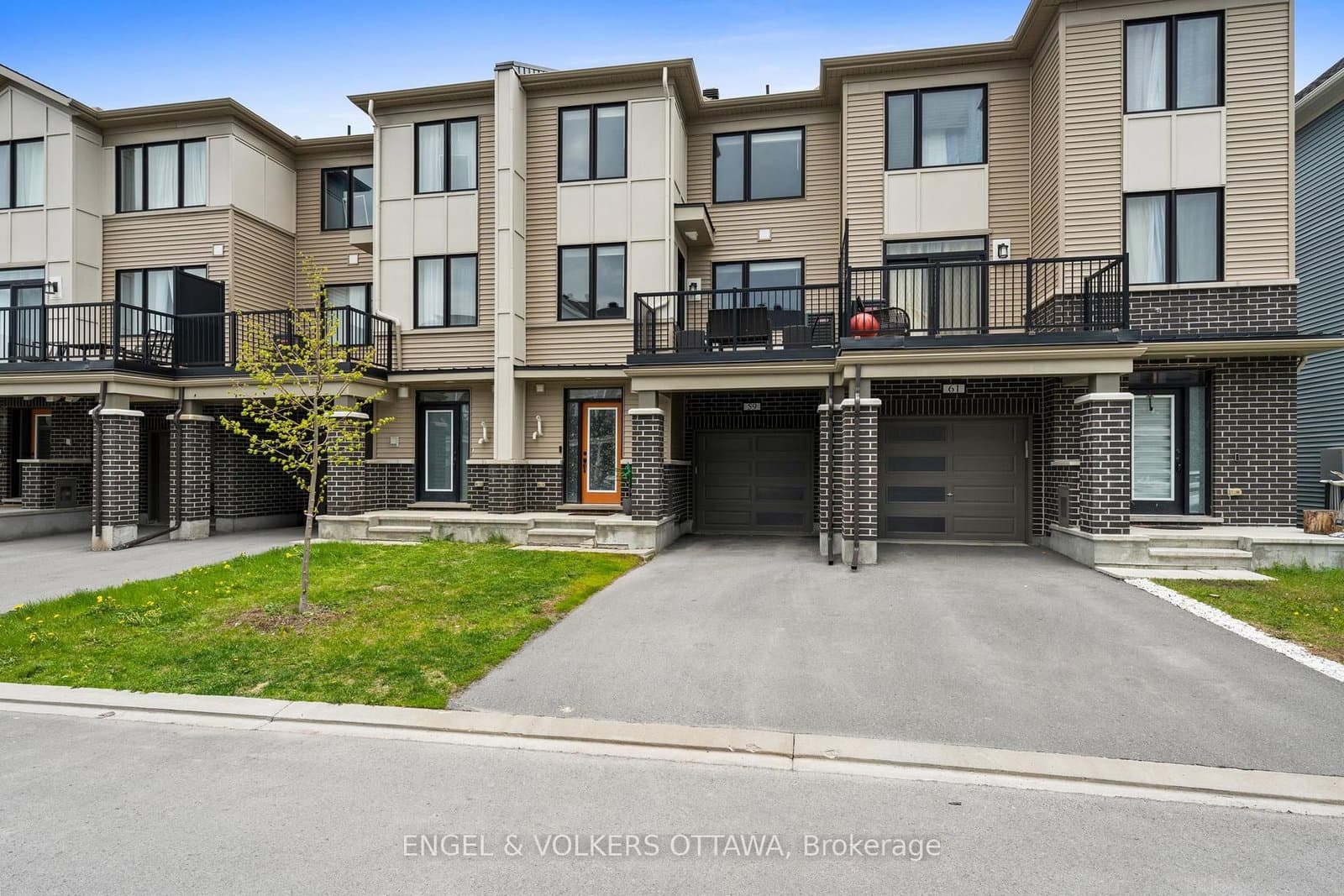 59 Ursid Mews, Ottawa, ON