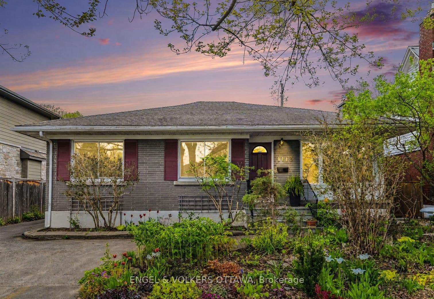 1113 Field Street, Nepean, ON