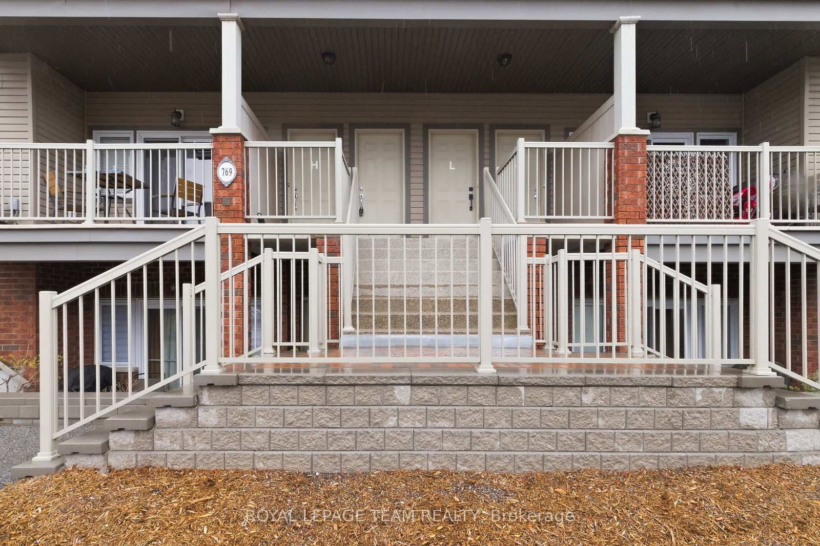I - 769 Cedar Creek Drive, Ottawa, ON — photo 2