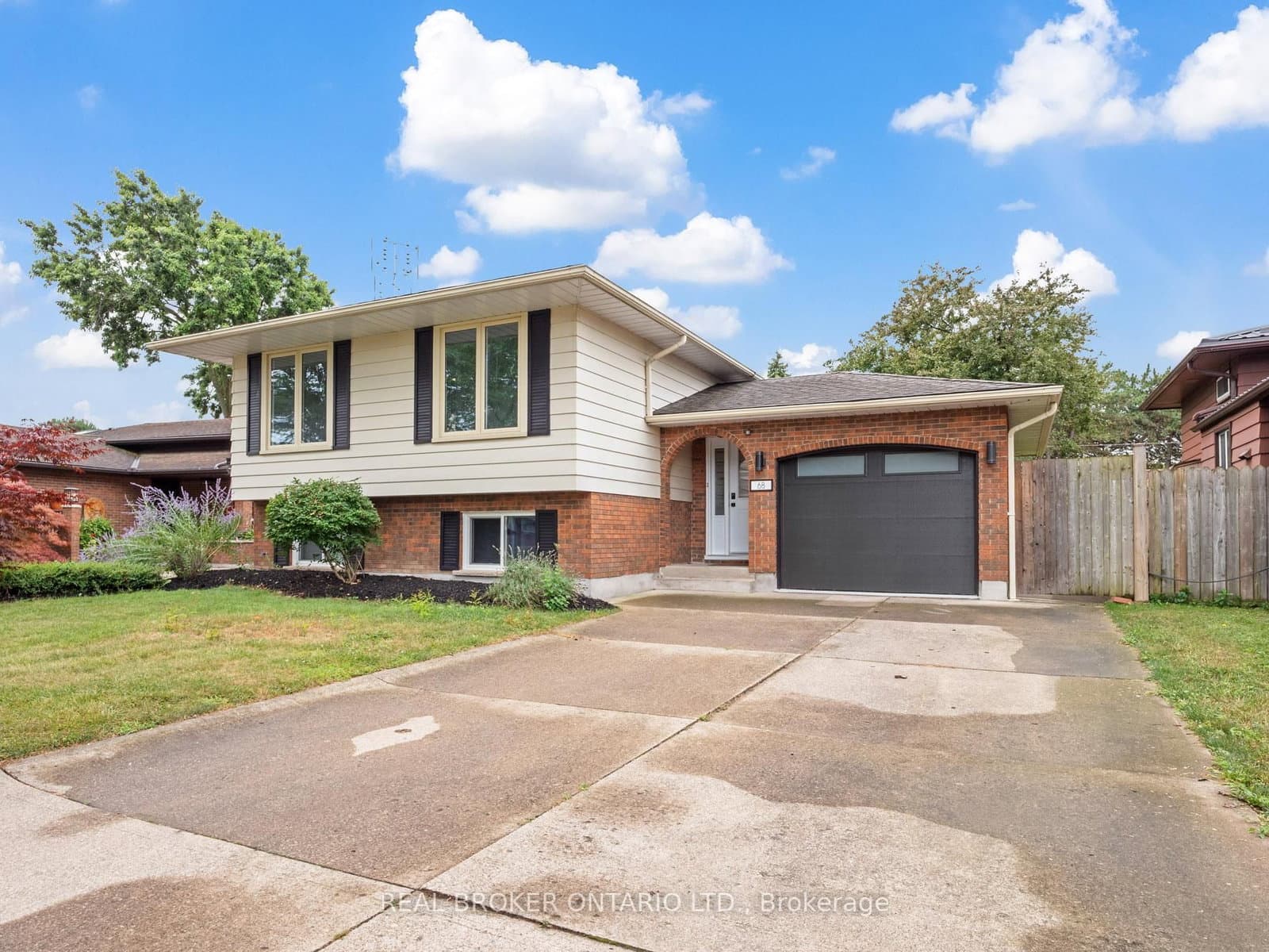 68 Ziraldo Road, St. Catharines, ON — photo 2