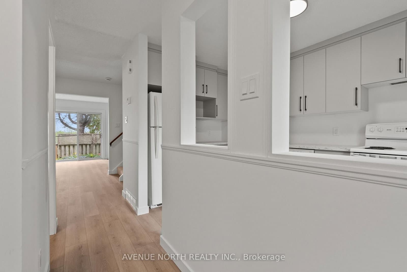1408 BALLARD Crescent, Ottawa, ON — photo 3