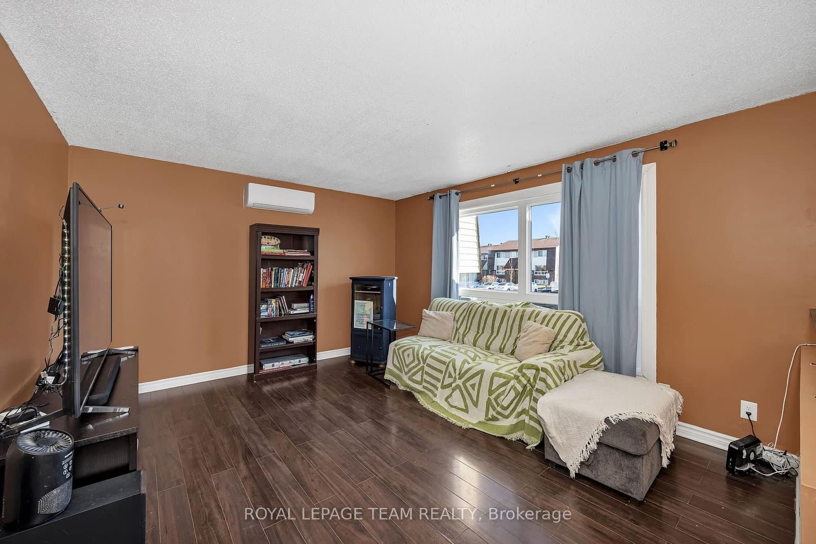 23A Woodvale Green, Ottawa, ON — photo 2