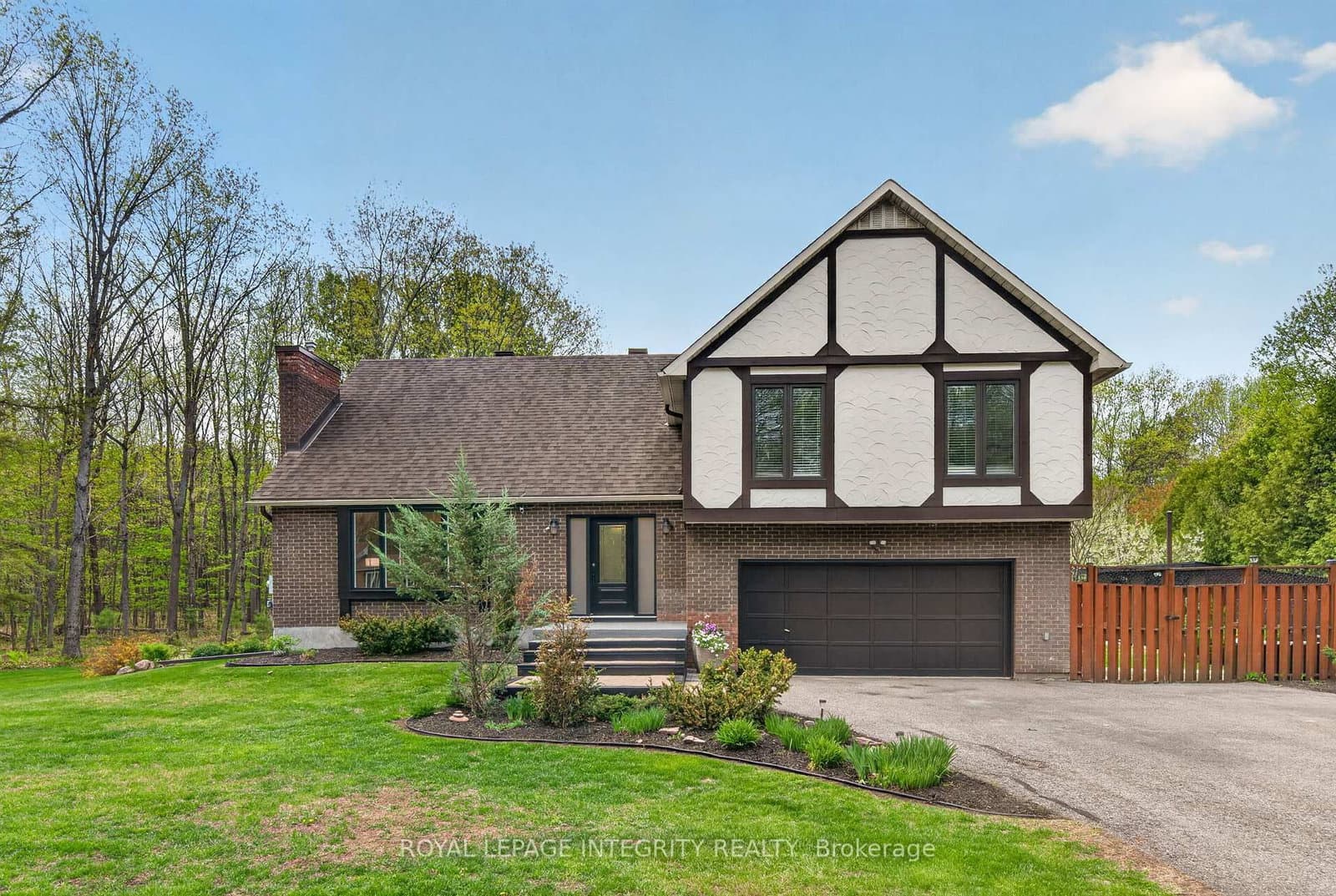 285 Fireside Drive, Ottawa, ON