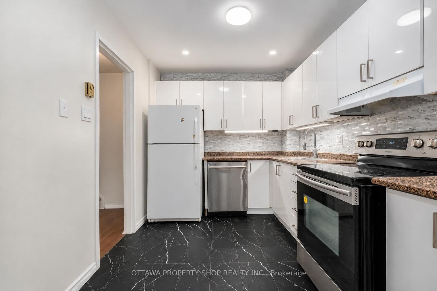 185 - 825 Cahill Drive, Ottawa, ON — photo 3