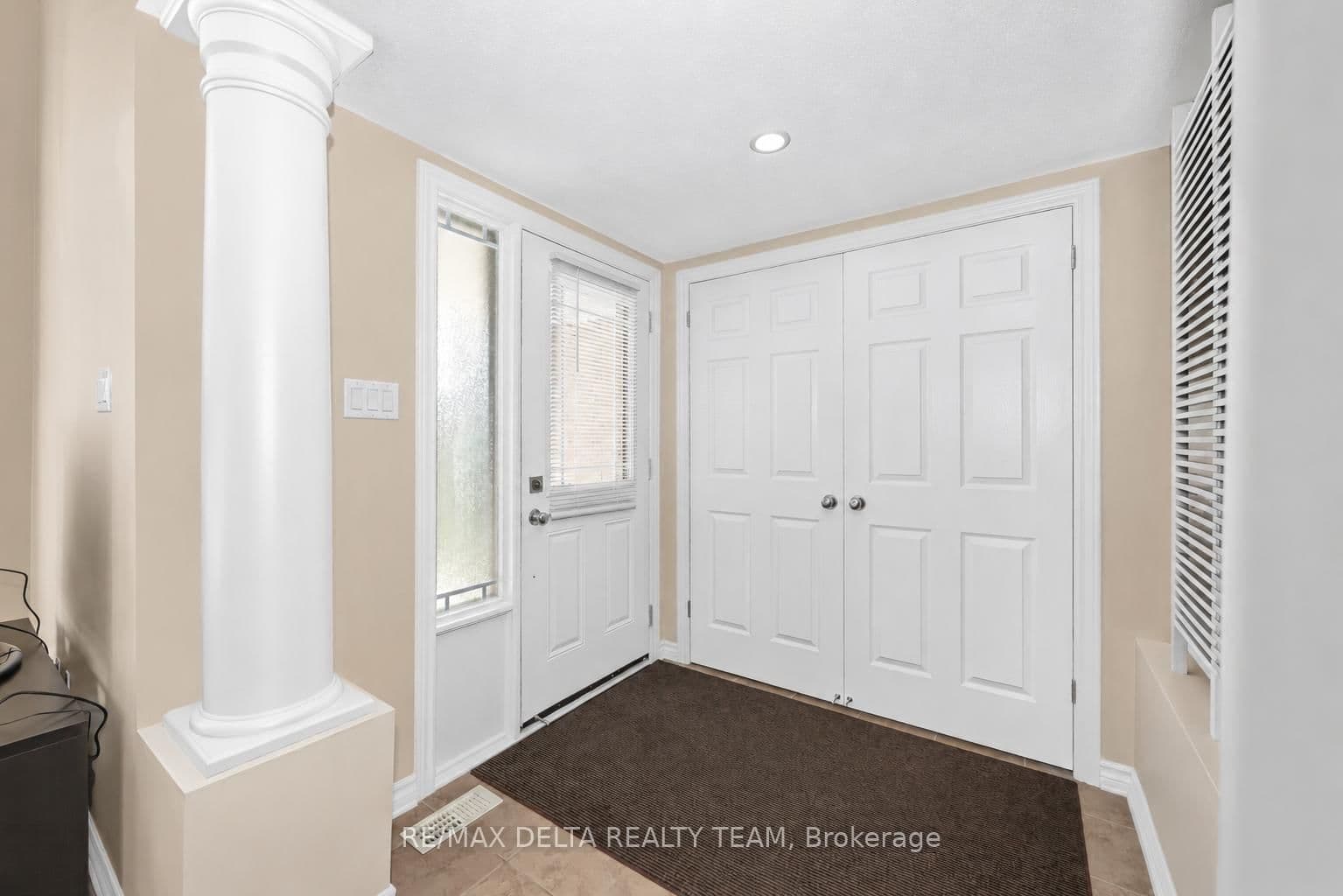 310 Sarabella Street, Ottawa, ON — photo 3