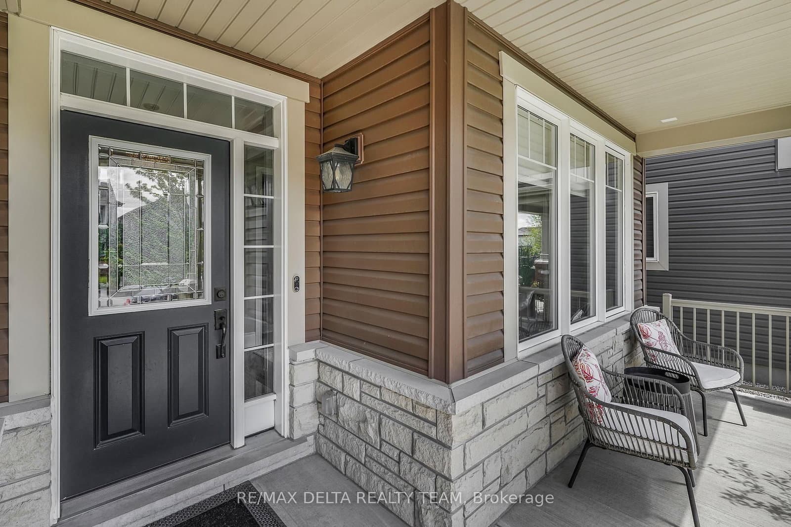 110 Sweetvalley Drive, Ottawa, ON — photo 3