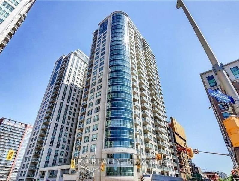 303 - 195 BESSERER Street, Ottawa, ON