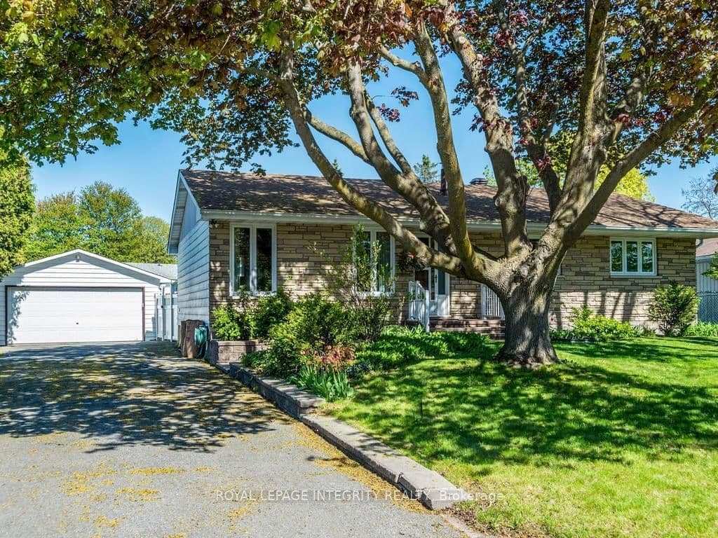 55 Overlake Drive, Ottawa, ON
