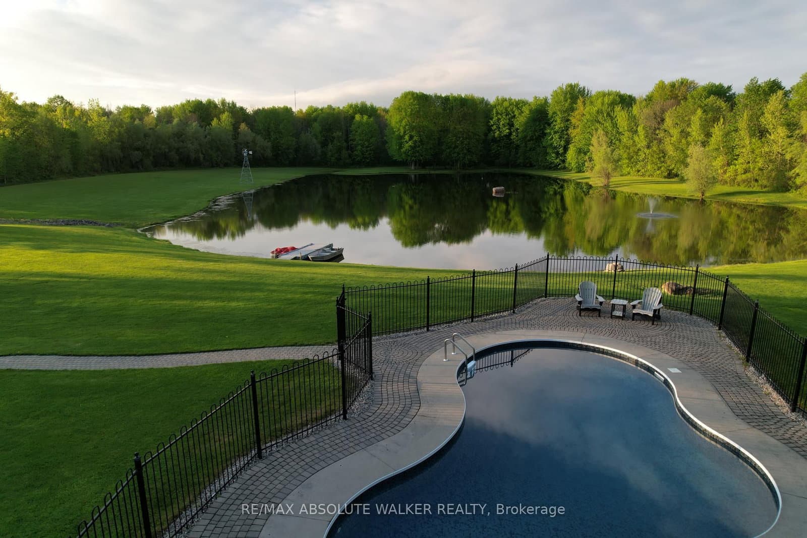 2501 Kearns Way, Greely, ON — photo 3