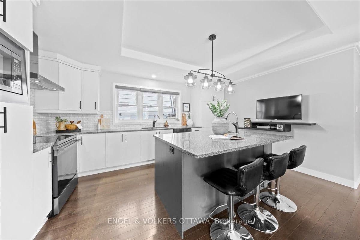1005 Gold Crescent, Ottawa, ON — photo 12