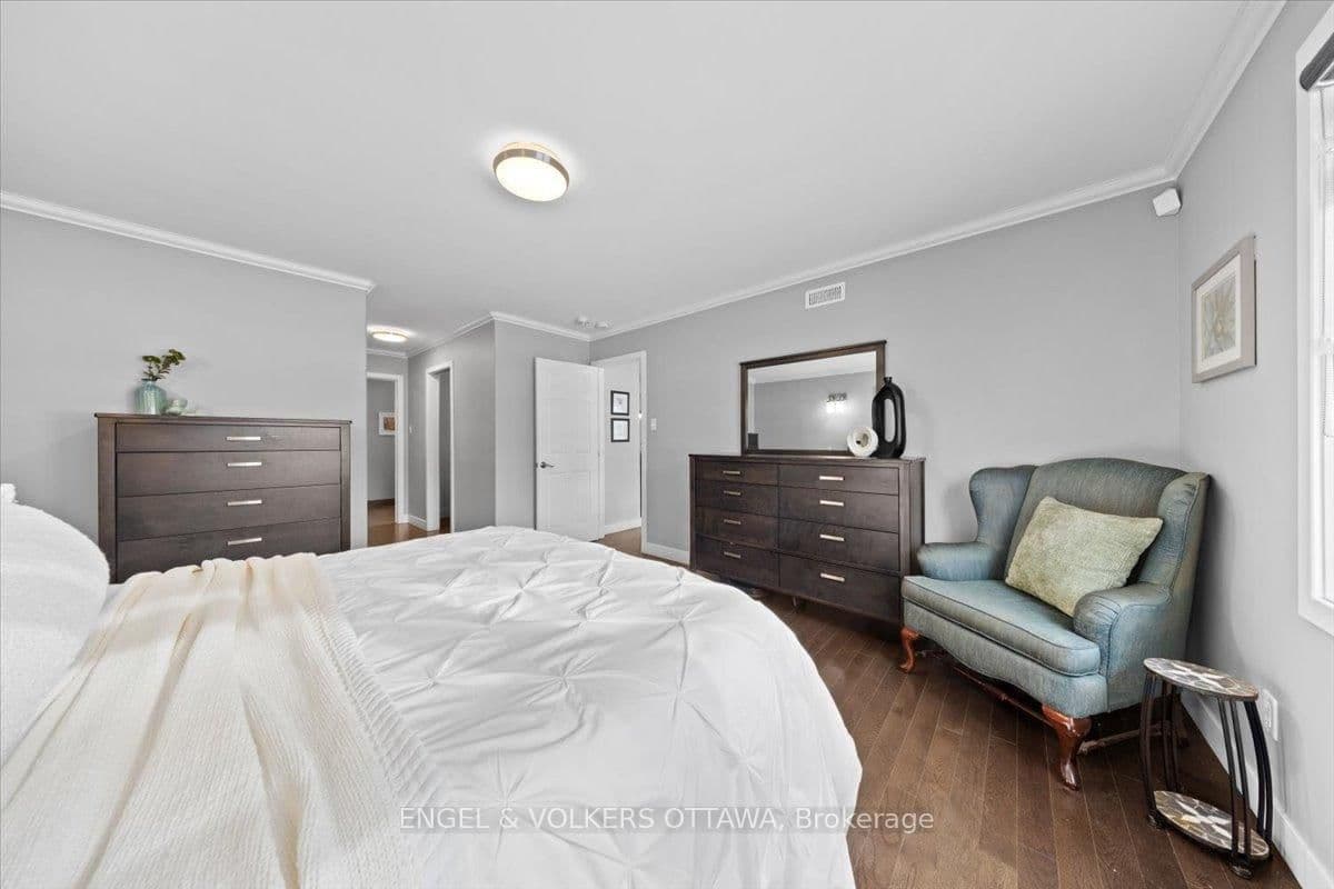 1005 Gold Crescent, Ottawa, ON — photo 16