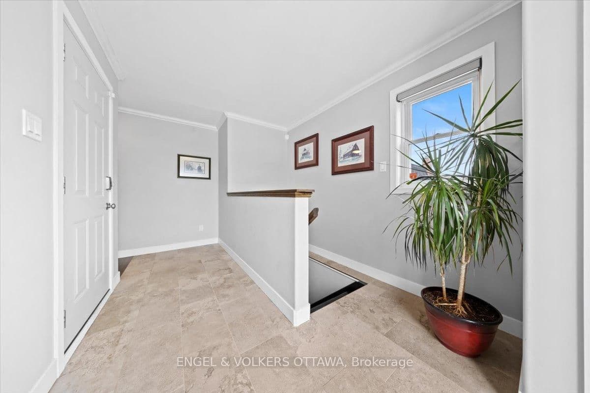 1005 Gold Crescent, Ottawa, ON — photo 24