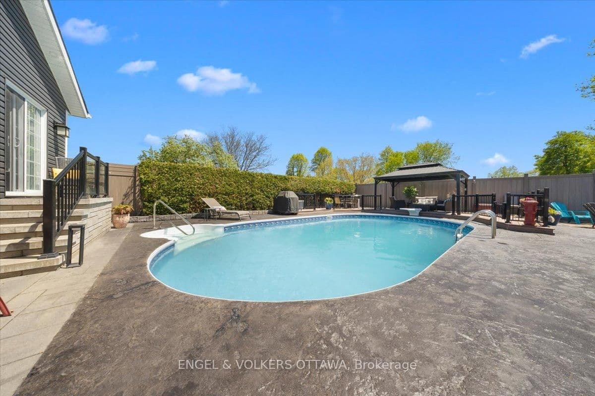 1005 Gold Crescent, Ottawa, ON — photo 34