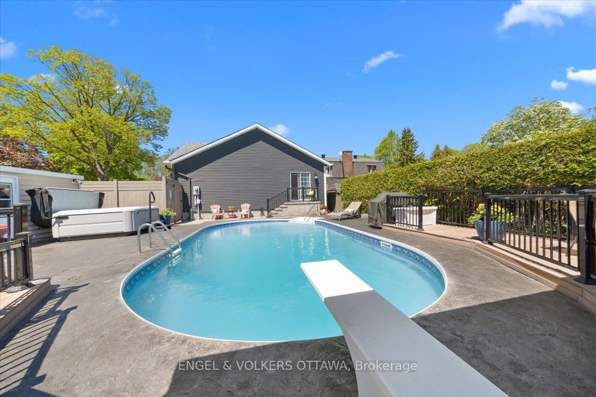 1005 Gold Crescent, Ottawa, ON — photo 35