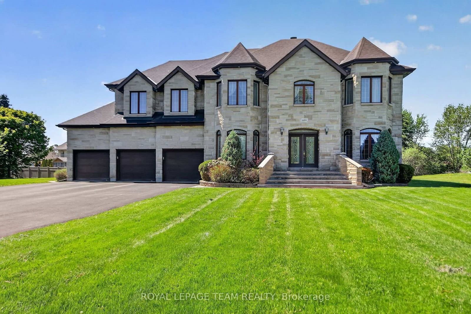 5472 Wicklow Drive, Ottawa, ON