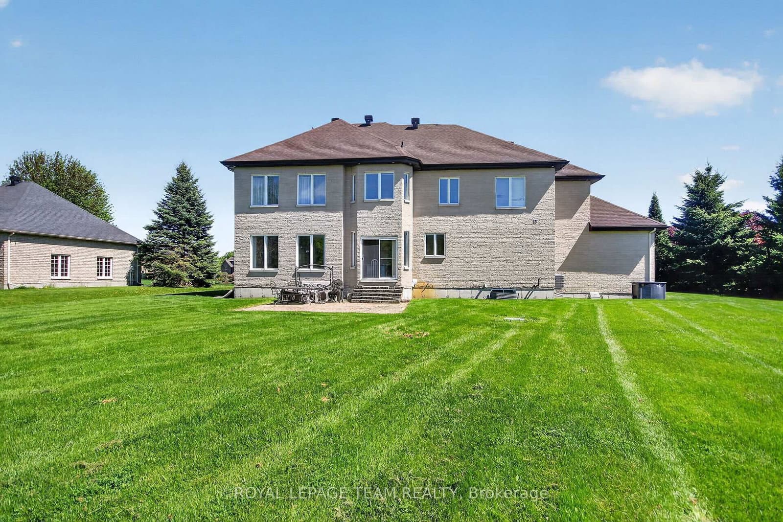 5472 Wicklow Drive, Ottawa, ON — photo 3