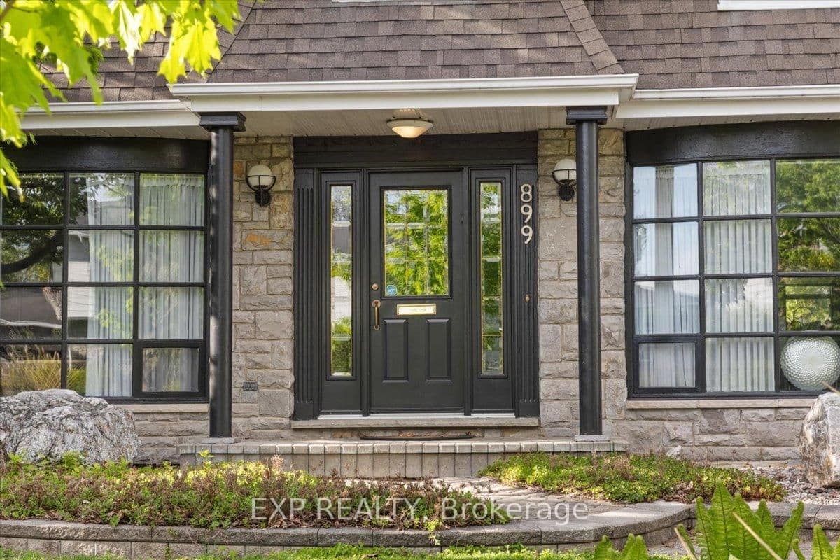 899 Dresden Crescent, Ottawa, ON — photo 3