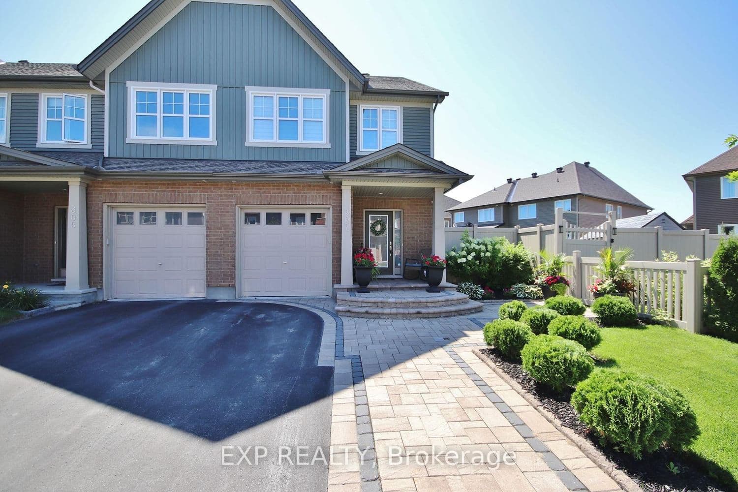 307 Fergus Crescent, Ottawa, ON — photo 2