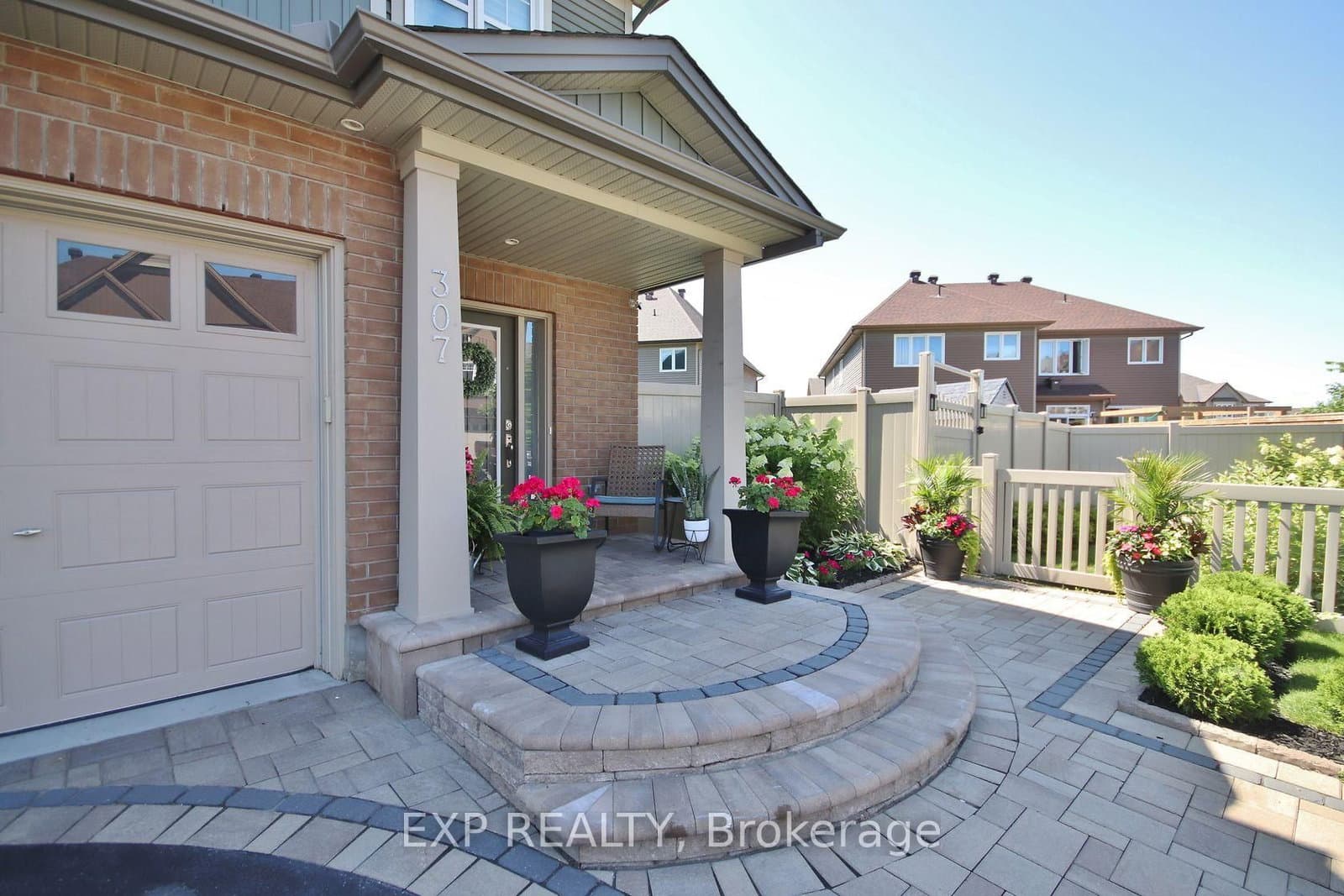 307 Fergus Crescent, Ottawa, ON — photo 3