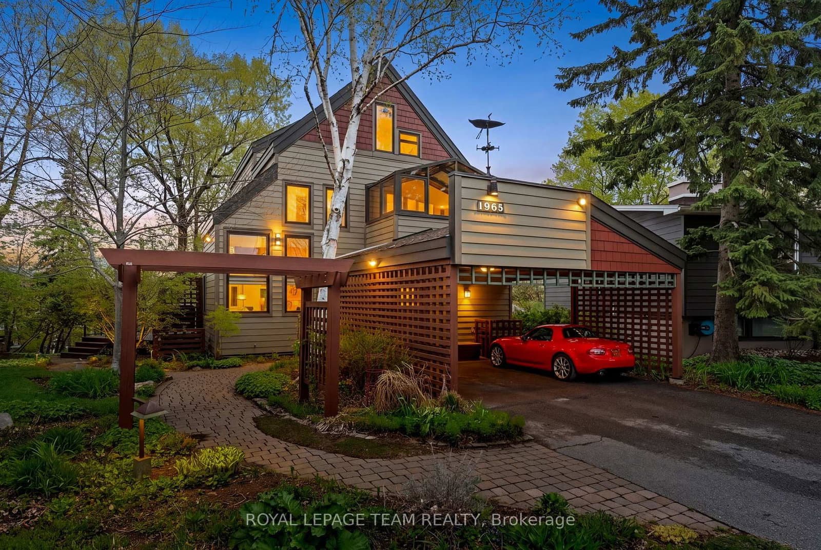 1965 Bromley Road, Ottawa, ON