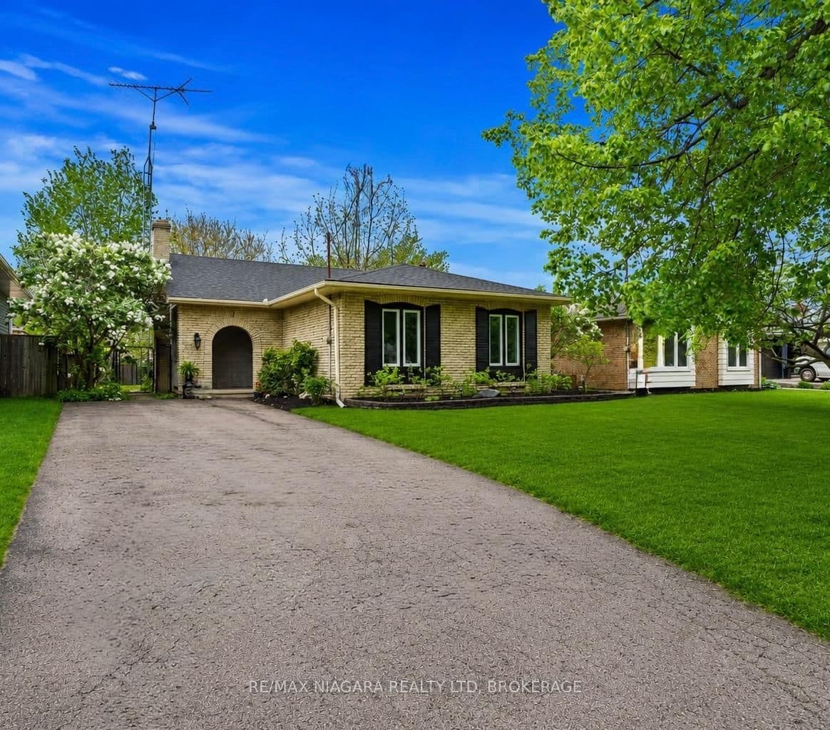 7 Ameer Drive, St. Catharines, ON — photo 2