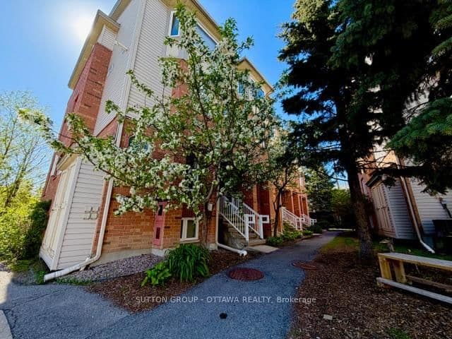 115 Tall Pines Private, Ottawa, ON — photo 3