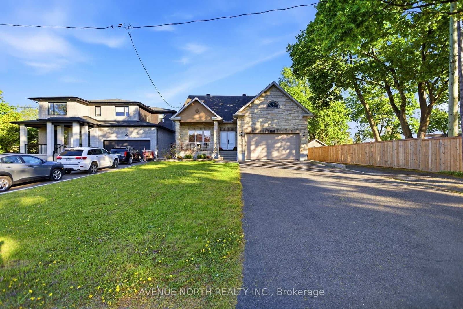 22 Kemp Drive, Ottawa, ON — photo 2