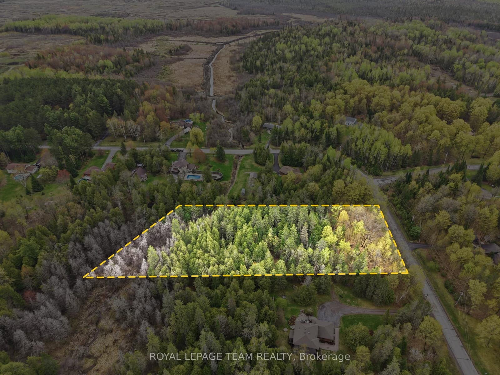 105 Pleasant Creek Drive, Carp, ON