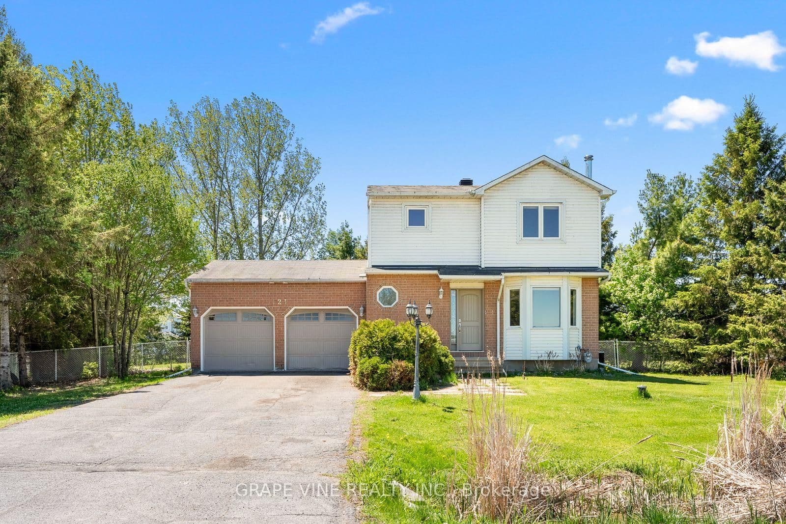 121 Porcupine Trail, Ottawa, ON
