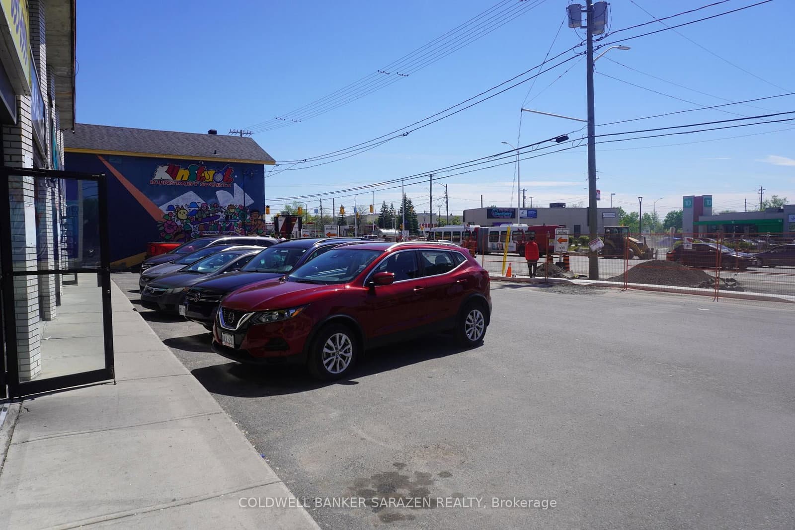 C - 1581 Bank Street, Ottawa, ON — photo 3