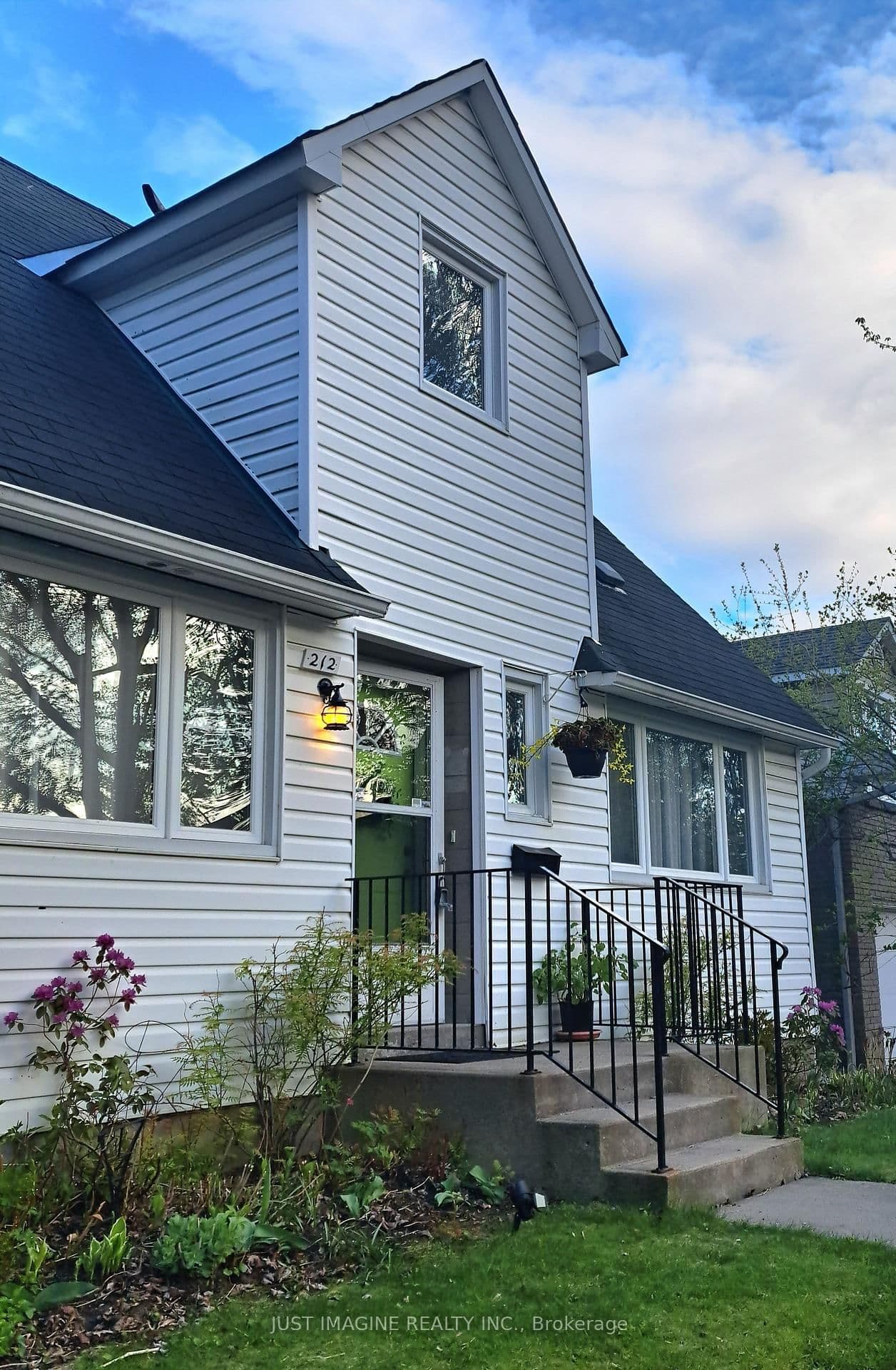 212 Lennox Park Avenue, Ottawa, ON — photo 2