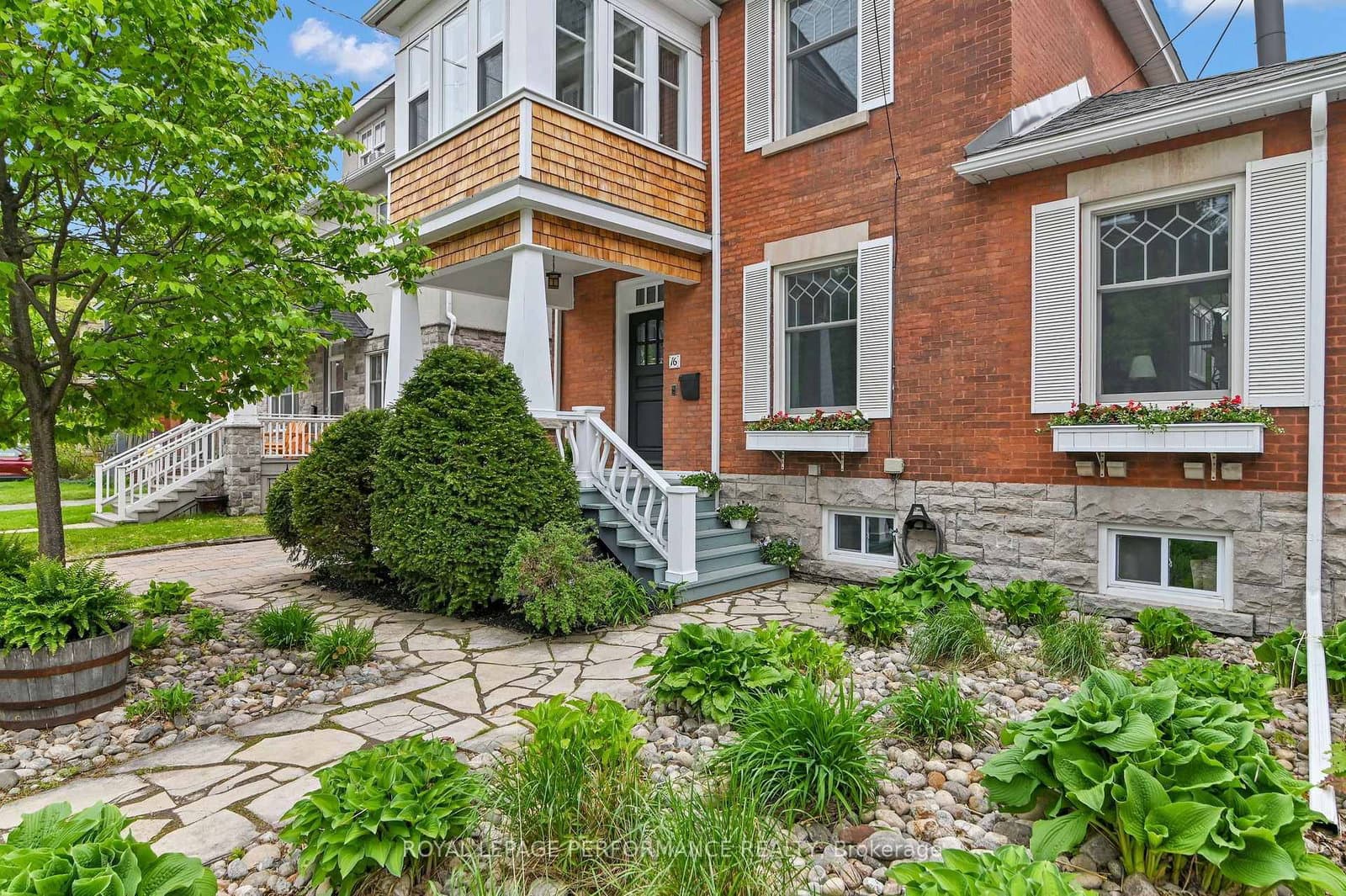 16 Ossington Avenue, Ottawa, ON — photo 2