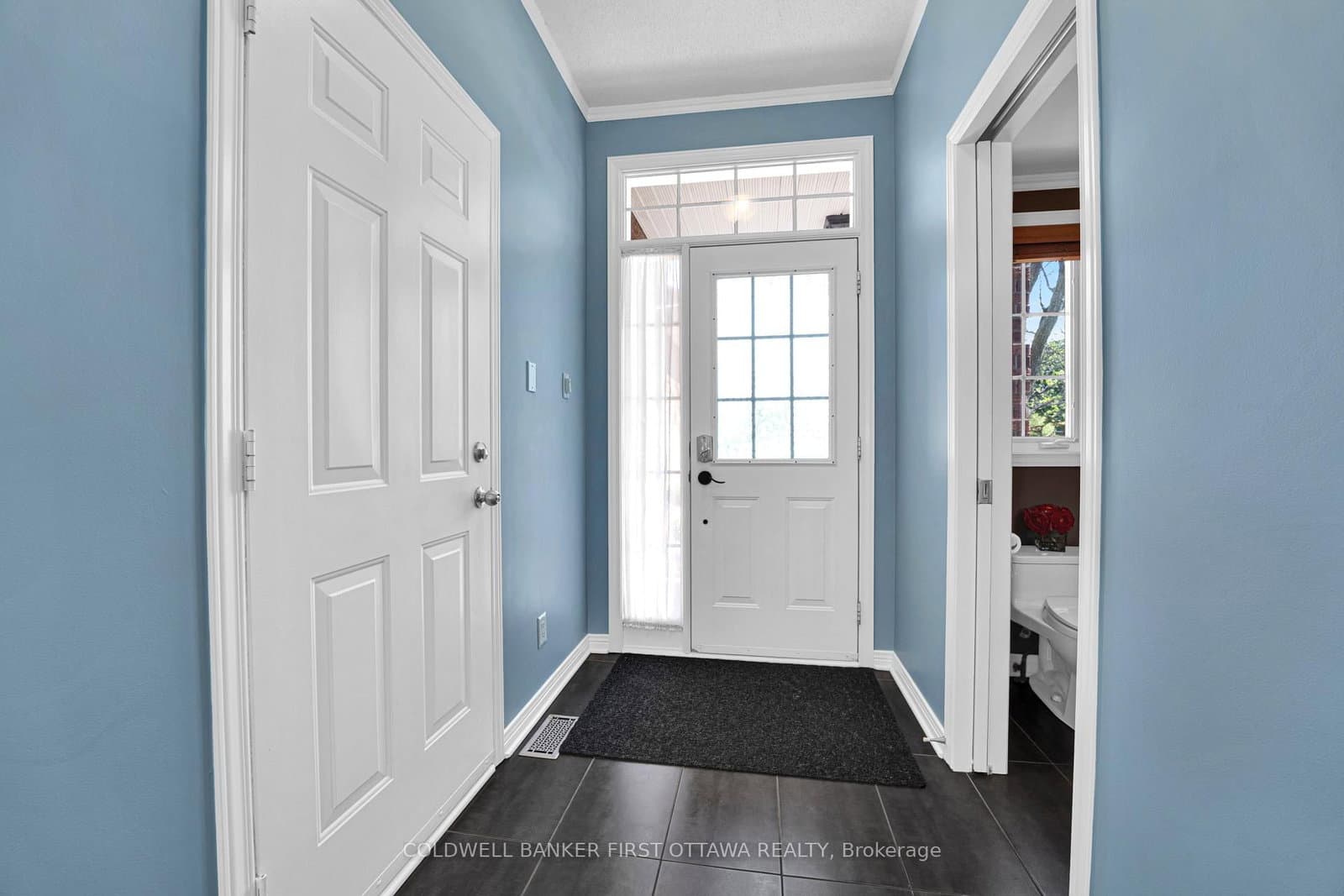 937 Markwick Crescent, Ottawa, ON — photo 3