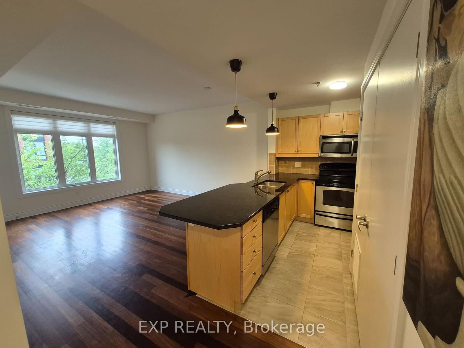 10 - 323 Winona Avenue, Ottawa, ON — photo 3