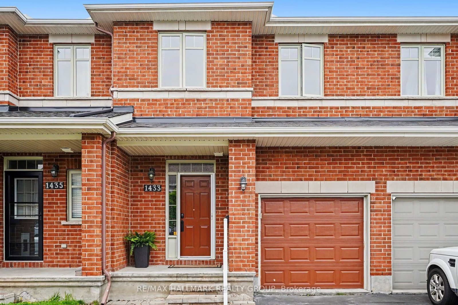 1433 Comfrey Crescent, Ottawa, ON